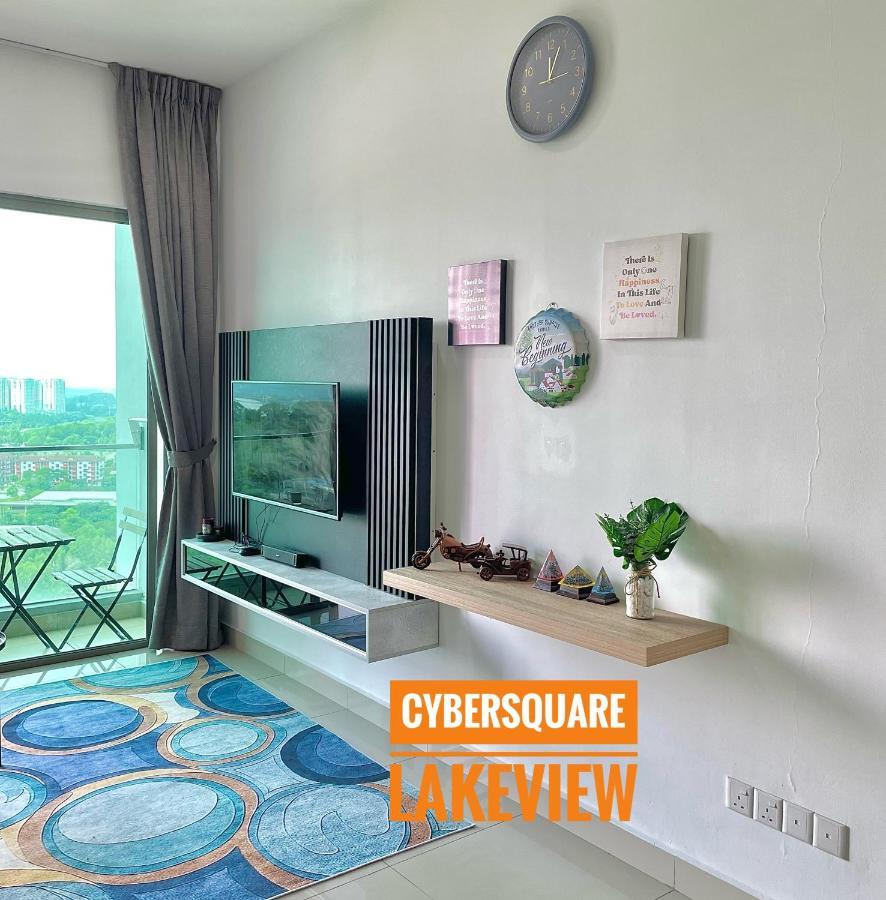 Cybersquare Lakeview With Netflix And Disney Hotstar Cyberjaya Eksteriør billede