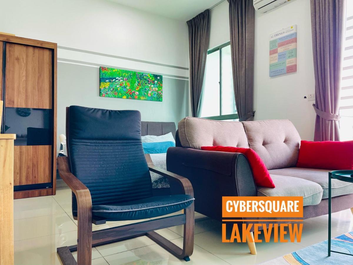Cybersquare Lakeview With Netflix And Disney Hotstar Cyberjaya Eksteriør billede